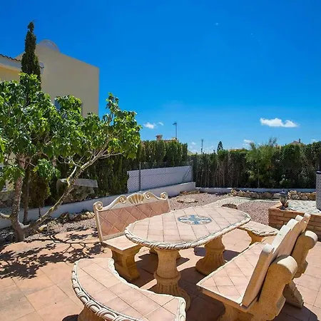 Ch Cervantes Villa *