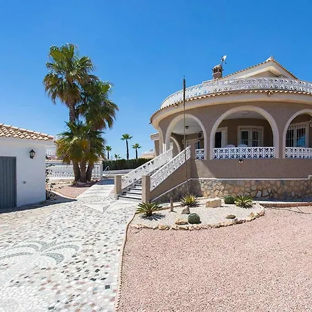 Villa Ch Cervantes *